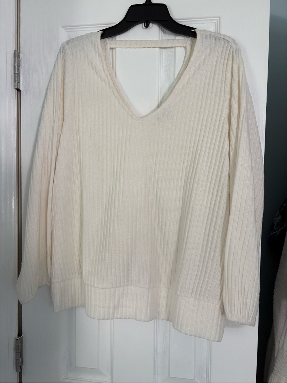 Liverpool Cream Ribbed V-Neck Sweater